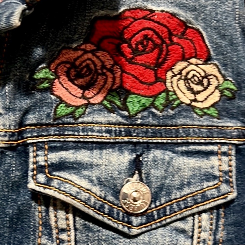 LuLaRoe Harvey Floral Embroidered Rose Denim Jacket Dark Wash NWT Medium - Picture 8 of 11